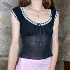 Corsé de malla con cuello redondo y cordones