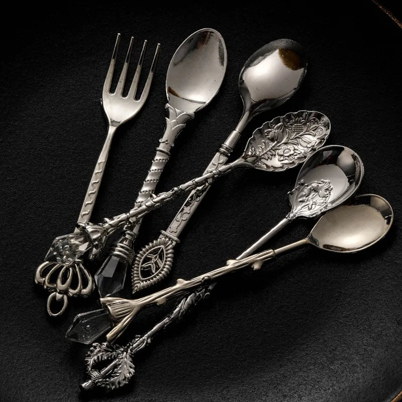 6 Sers Royal Style Metal Carved Fruit Fork