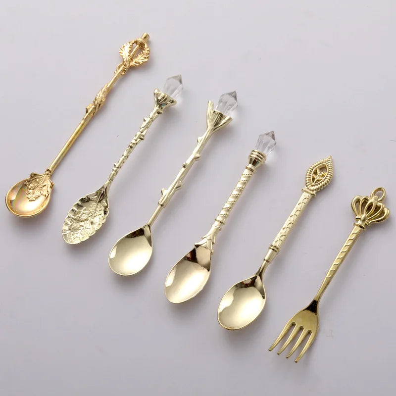 6 Sers Royal Style Metal Carved Fruit Fork