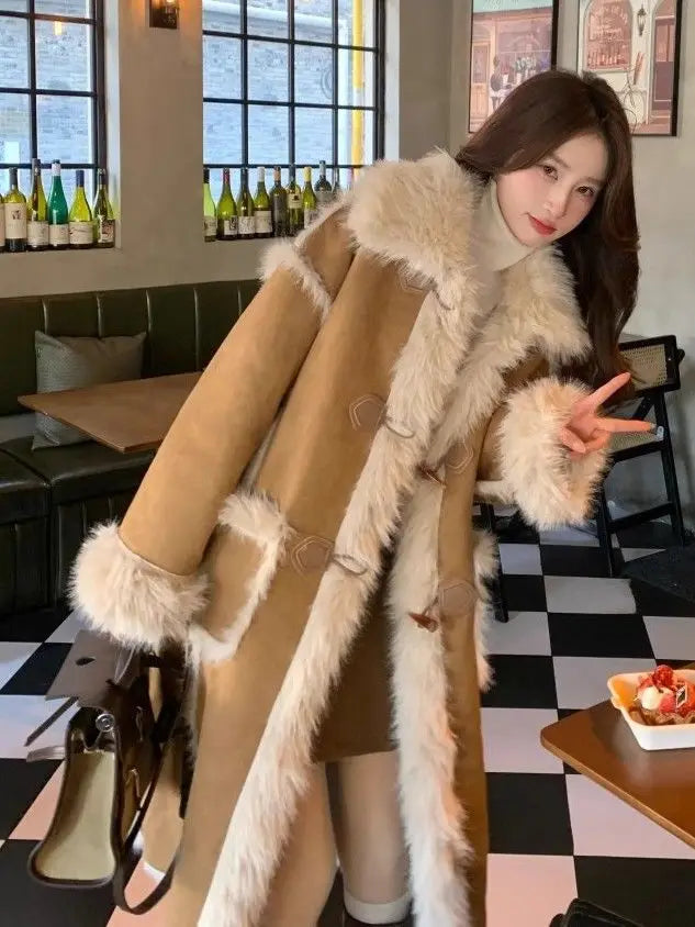 Chaqueta de piel de cordero auténtica para mujer, abrigo de invierno de lujo, parka cálida con forro de piel sintética, gabardina de cuero ecológico