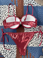 Bikini de piel sintética con aros