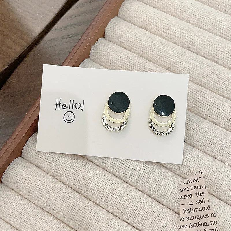 Round Earrings