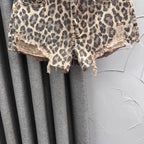 Shorts vaqueros de talle alto con estampado de leopardo