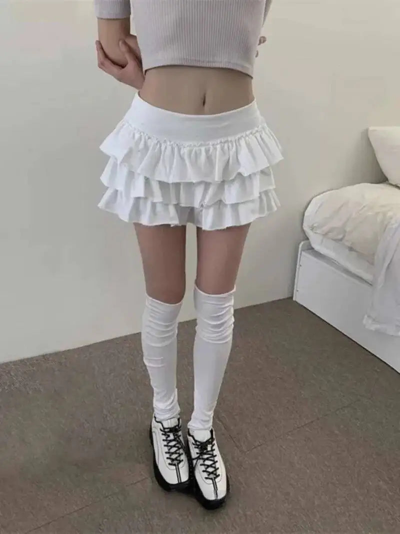 Falda con vuelo y bajo de encaje
