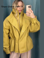Chaqueta de cuero tipo parka marrón a la moda para mujer, cuello alto oversize, cordón ajustable, cremallera, abrigo de otoño 2026, ropa de calle vanguardista para mujer