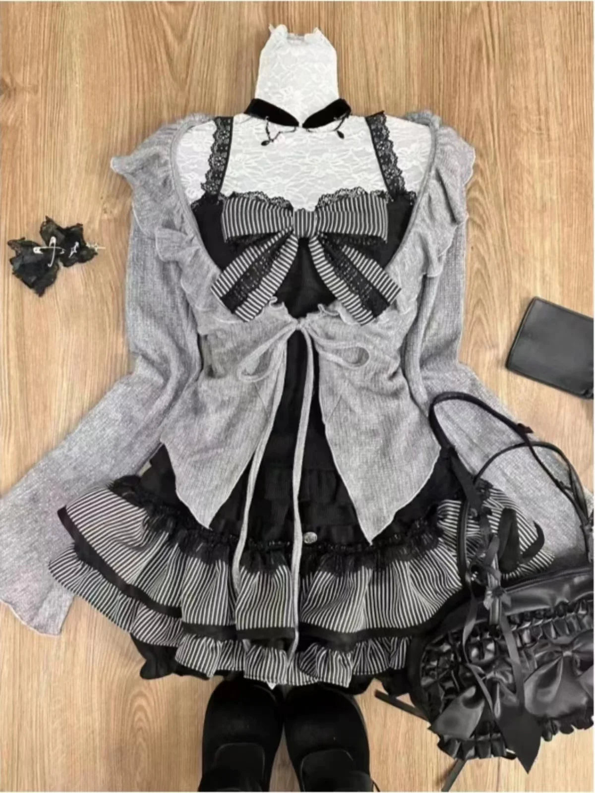 Bow Top + Lace Pleated Skirt