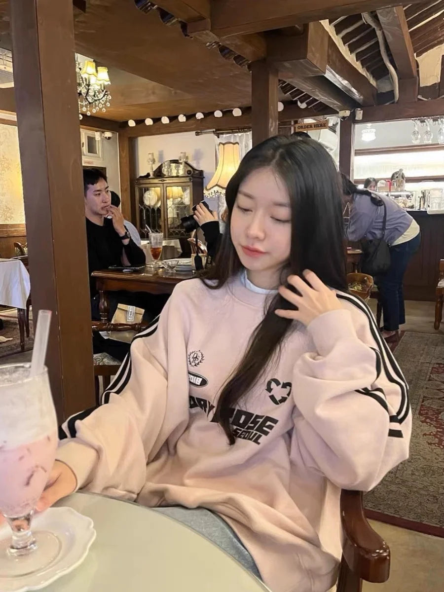 Sudadera con capucha de cuello redondo y manga larga estilo americano vintage oversize para mujer, otoño de 2023, top informal holgado nuevo
