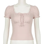 Camisetas cortas de manga farol y cuello cuadrado para mujer, estilo dulce urbano, tops casuales, pliegues delgados, moda de verano 2024