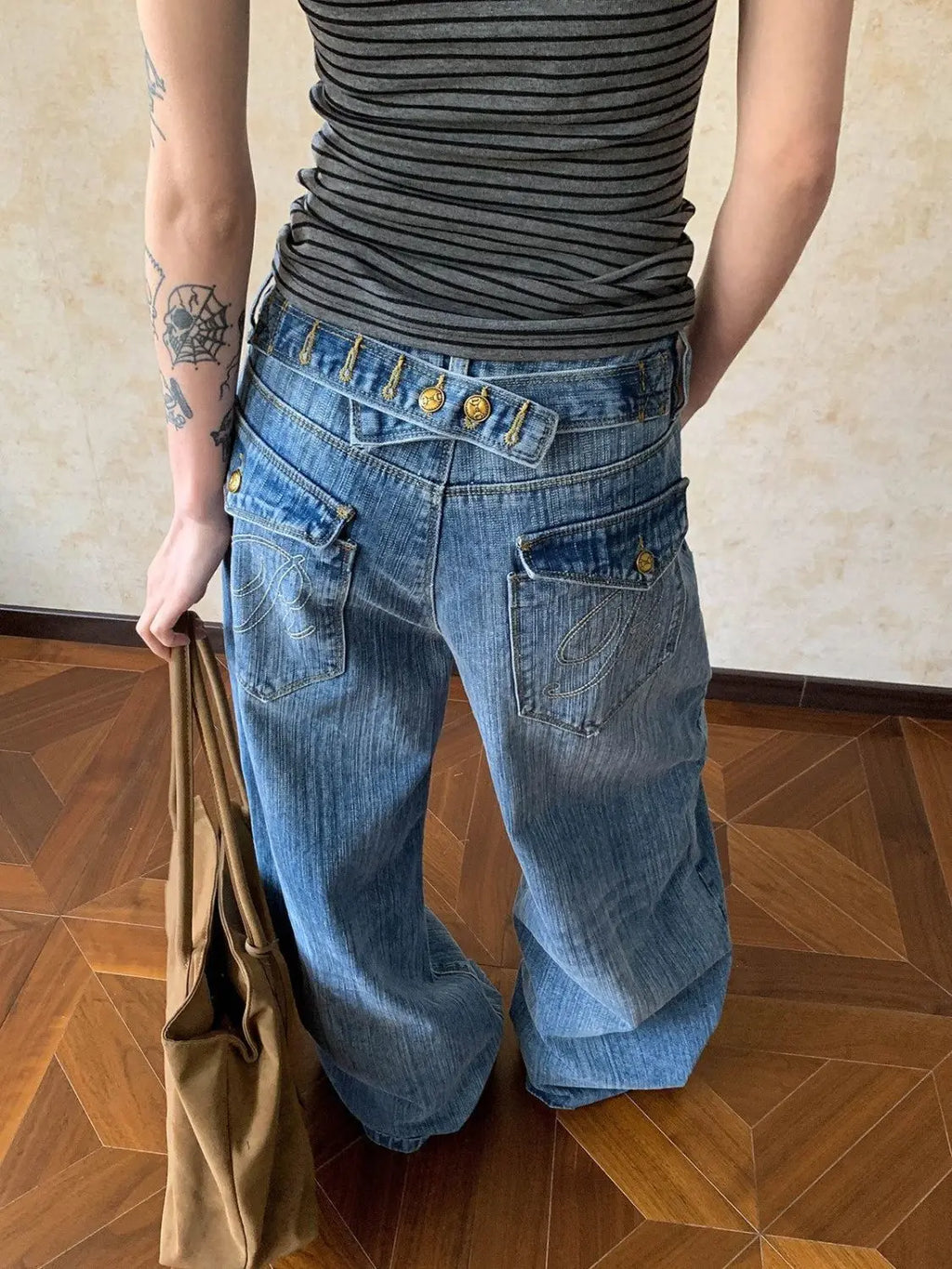 washed button design straight leg loose jeans