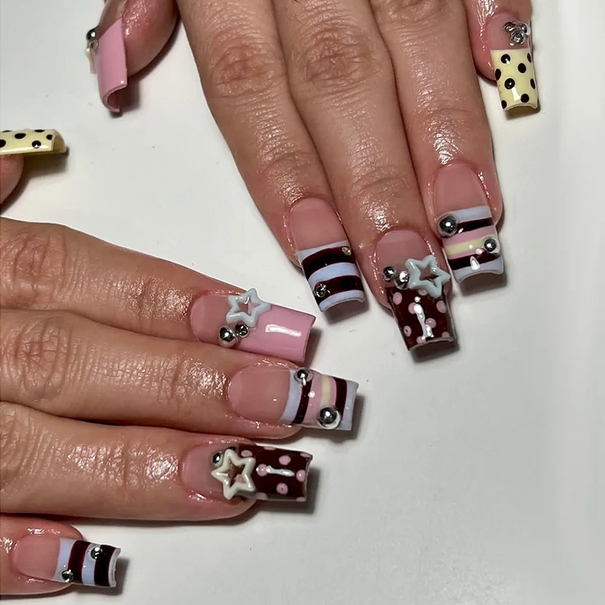24pcs Y2K Sweet Stars Press On Nails