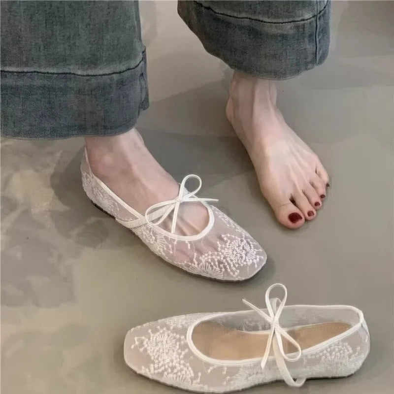 lace Mary Jane shoes