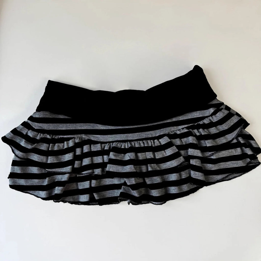 Minifalda de corte A con bloques de color y rayas 2026, sexy, moda Y2K, estilo urbano coreano-japonés, falda versátil y de nicho