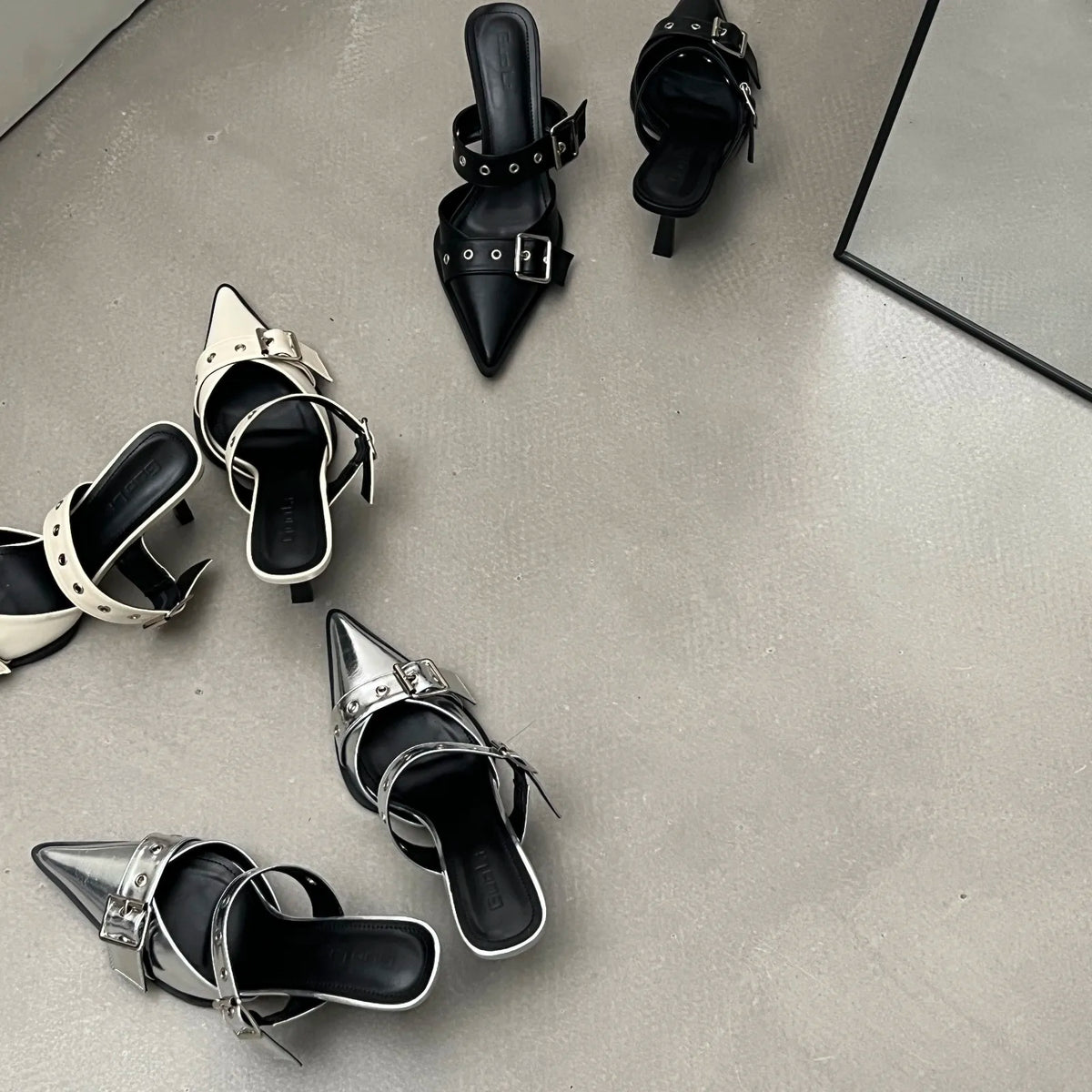 Pointed Belt Buckle Thin Heel