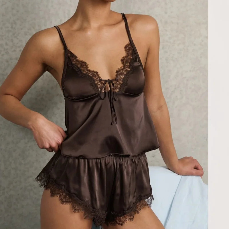 Conjunto de pijama de 2 piezas para mujer, top lencero de satén con encaje y shorts de pijama sedosos, atuendos coquetos para descansar, ropa de dormir