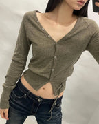 Top de punto para principios de primavera 25S Ajustado Escote en V holgado Dobladillo con abertura Diseño con tirantes Ajustado Top de punto