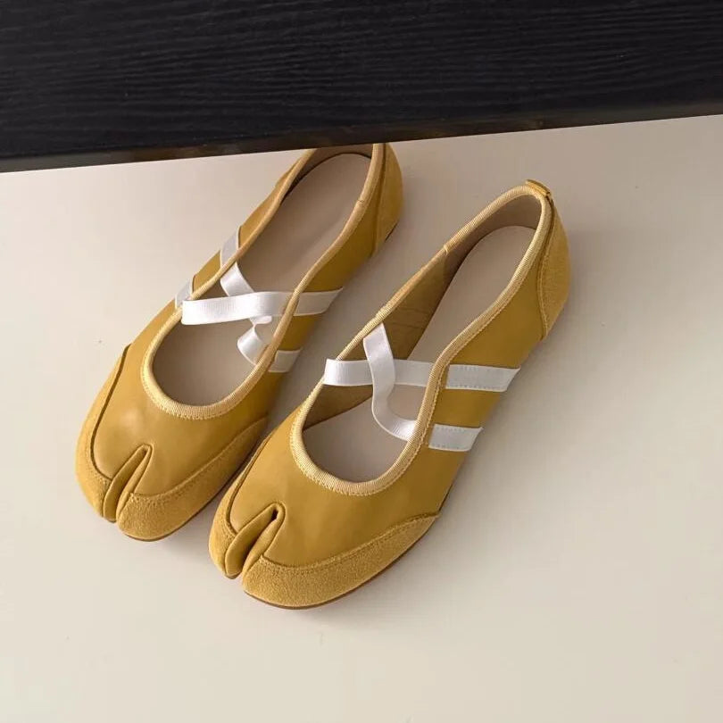 Split-Toe Casual Ballet Flats