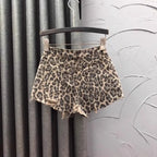 Shorts vaqueros de talle alto con estampado de leopardo