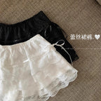Pantalones cortos de encaje con volantes