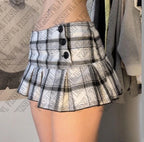 plaid pleated skirt