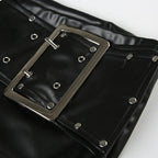 Pantalones cortos de cuero de cintura baja con remaches y hebilla sexy para mujer, estilo Y2k Spice Girl Punk, nueva colección otoño 2025
