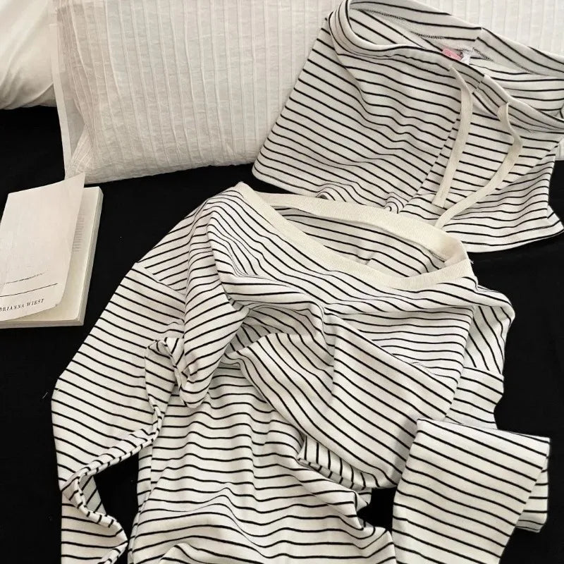 Long-sleeved Pajamas Set