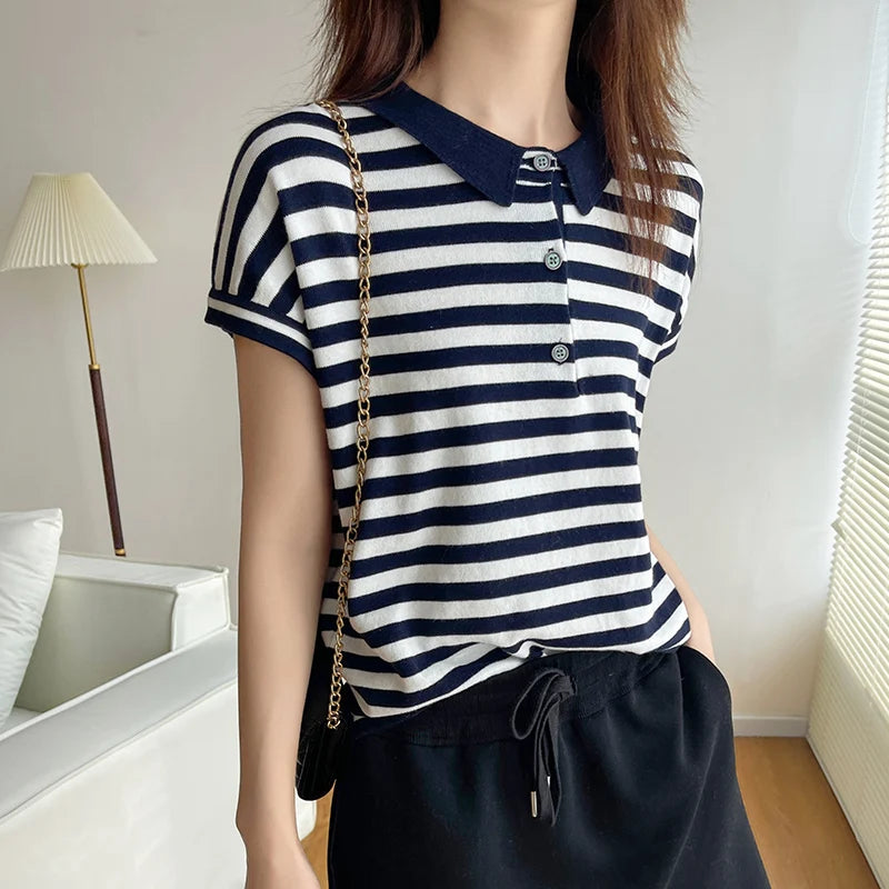 short sleeved T-shirt