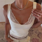 Top corto sin mangas con cuello cuadrado, sin espalda, de encaje con volantes y retazos, sexy y2k a la moda para mujer, ideal para fiestas, vacaciones y verano.