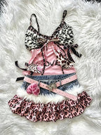 Conjunto de camisola sin mangas y minifalda elegante con estampado de leopardo