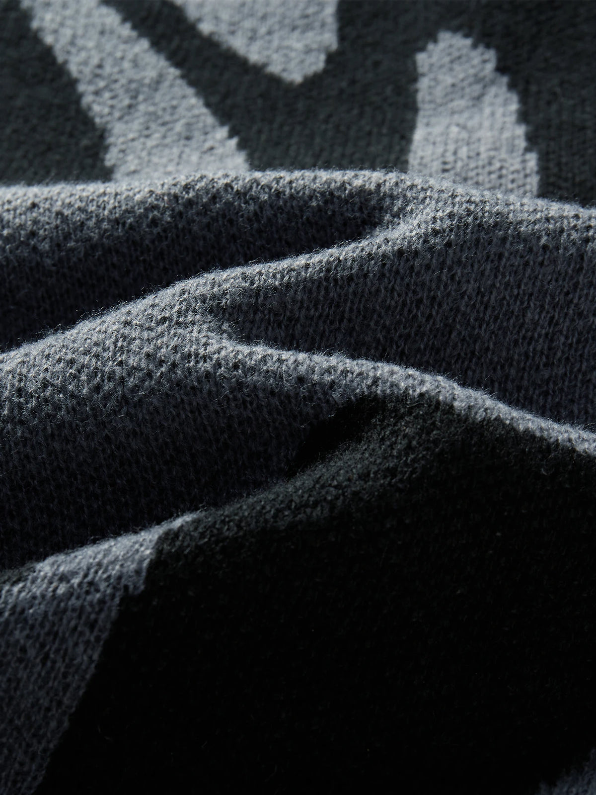 Irregular Jacquard Pattern Pullover Sweater