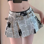Falda estampada de periódico