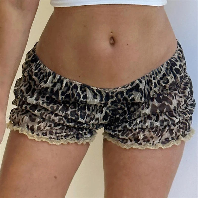 Pantalones cortos estampados con volantes