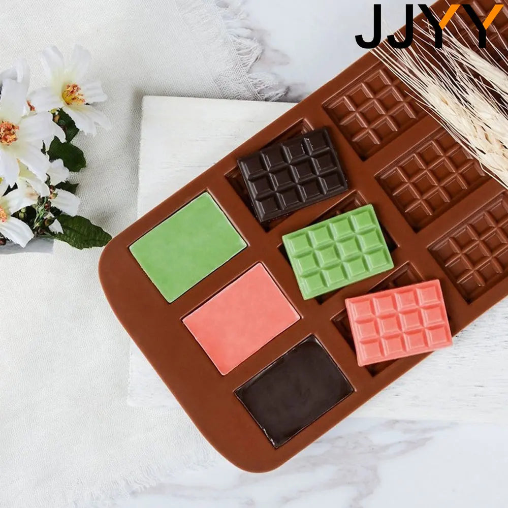 Silicone Mold 12 Even Chocolate